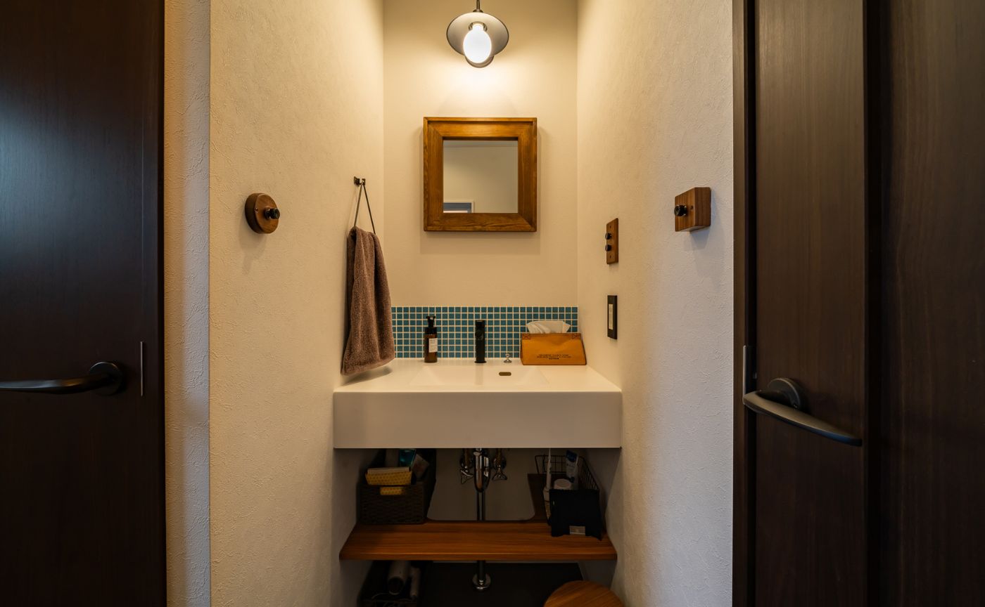 洗面台モザイクタイル