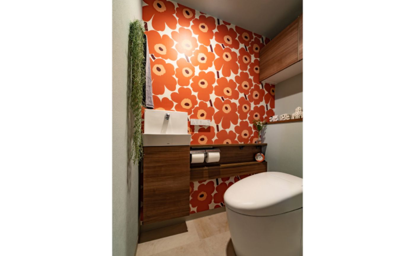 トイレ手洗い器キャビネットタイプ